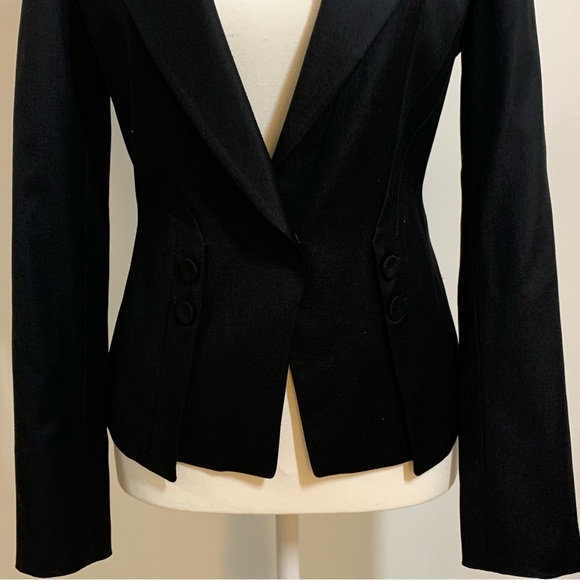 Woman Slim fit Blazer - imported from Korea🇰🇷 - Picture 3 of 11